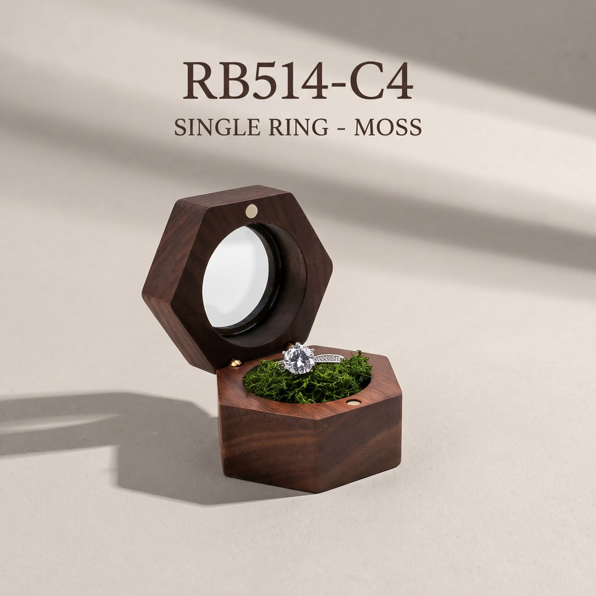Walnut ring box in Moss - Lucent - MAHOOSIVE