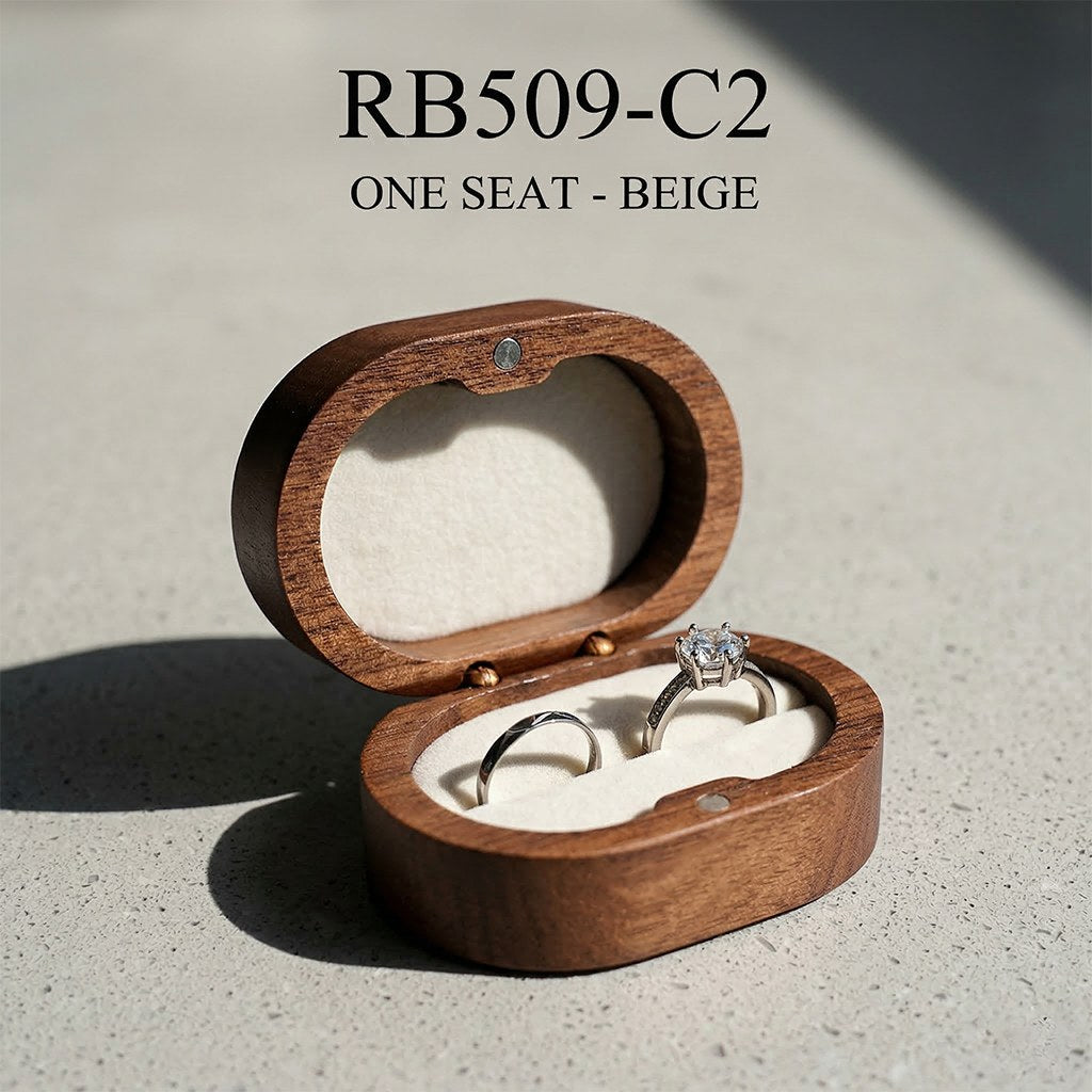 Walnut ring box in Single Seat / Beige - Ovation - MAHOOSIVE