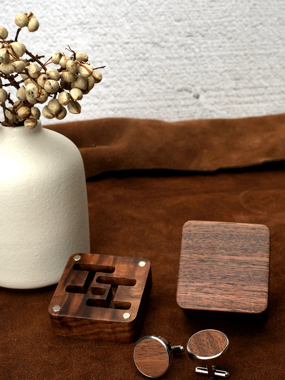 Square walnut cufflink box with cufflinks on leather - MAHOOSIVE
