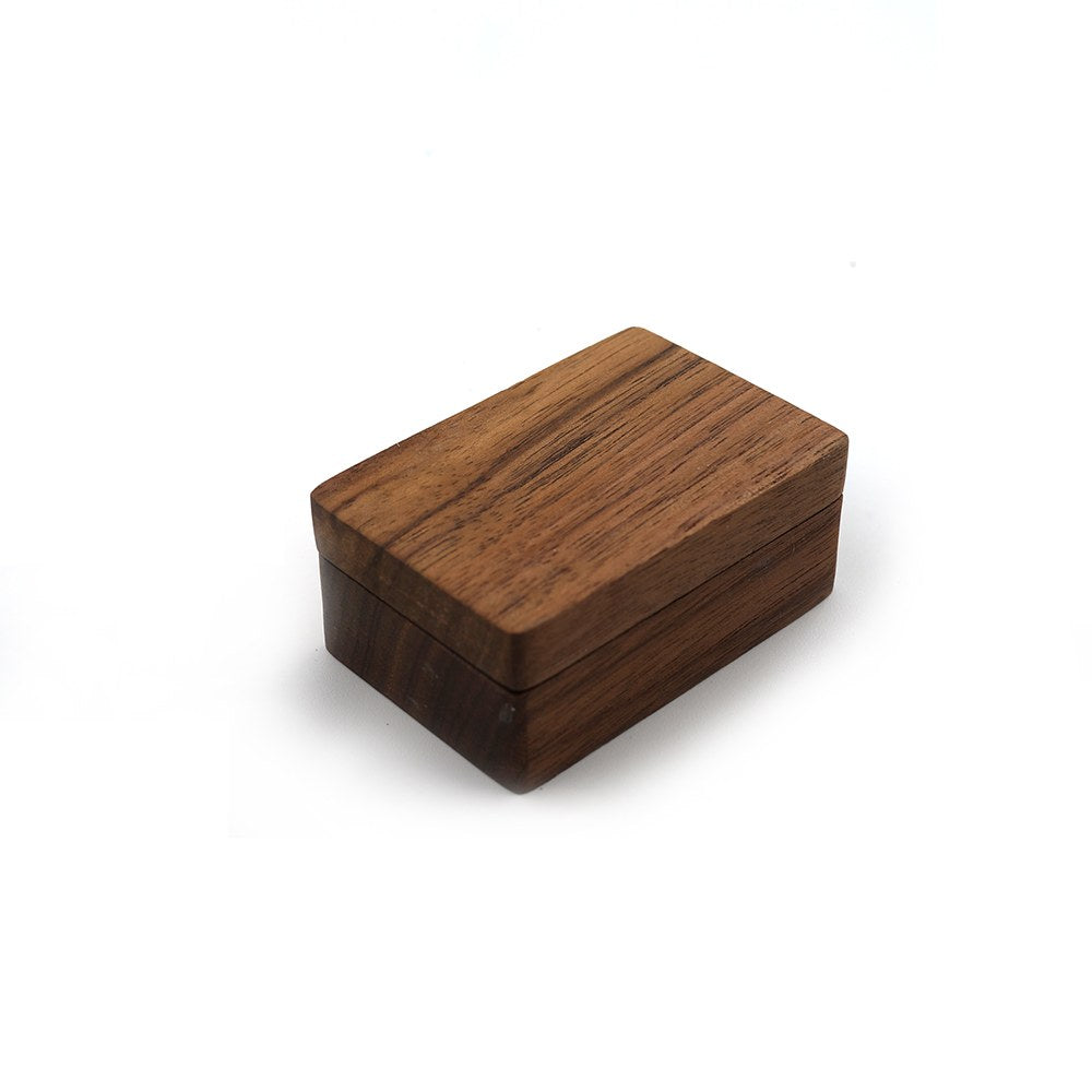 Closed walnut cufflink and tie clip box - MAHOOSIVE