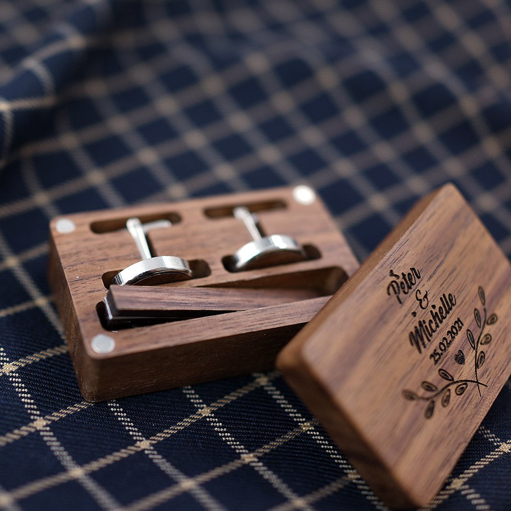 Engraved walnut cufflink box on checked fabric - MAHOOSIVE